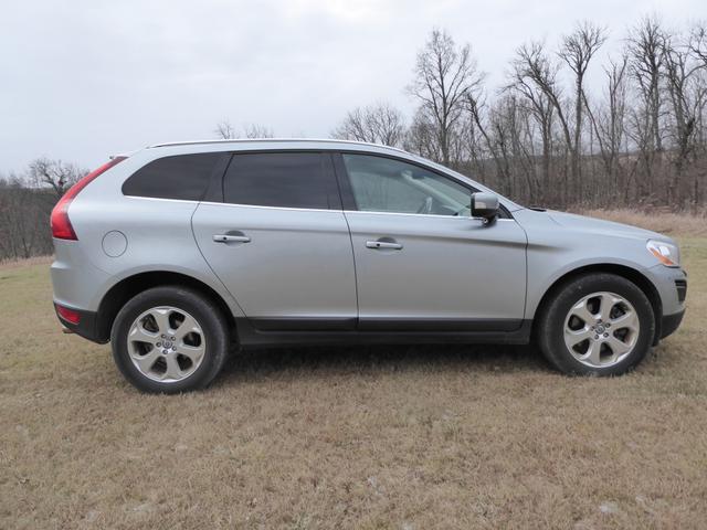 Photo of 2012 Silver Volvo XC60