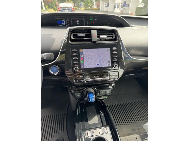 Photo of 2022 White Toyota Prius