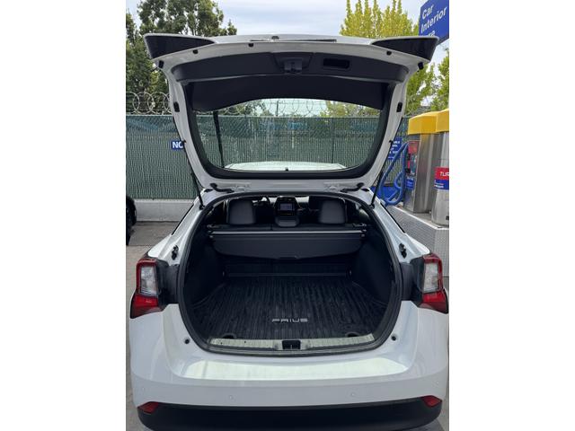 Photo of 2022 White Toyota Prius