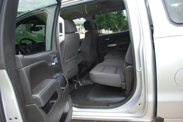 Photo of 2018 Silver Chevrolet Silverado 2500