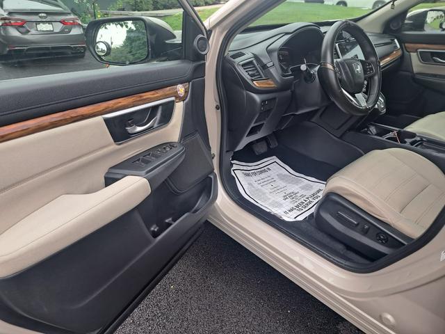 Photo of 2018 Beige Honda CR-V