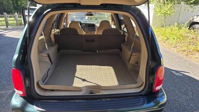 Photo of 1999 Green Dodge Durango