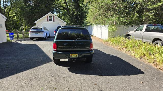 Photo of 1999 Green Dodge Durango