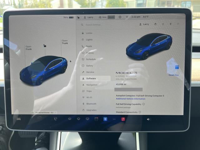 Photo of 2019 Blue Tesla Model 3