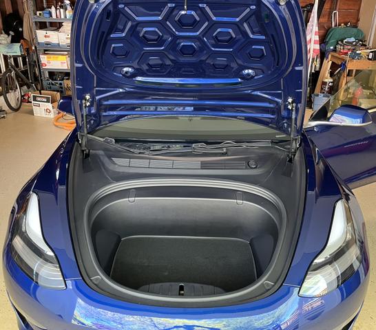 Photo of 2019 Blue Tesla Model 3