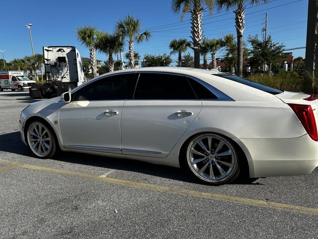 Photo of 2014 White Cadillac XTS