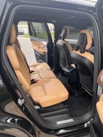 Photo of 2016 Black Volvo XC90
