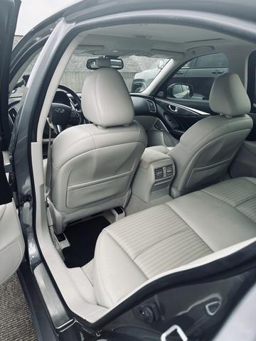 Photo of 2017 Gray INFINITI Q50