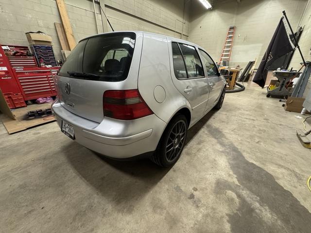 Photo of 2005 Silver Volkswagen Golf