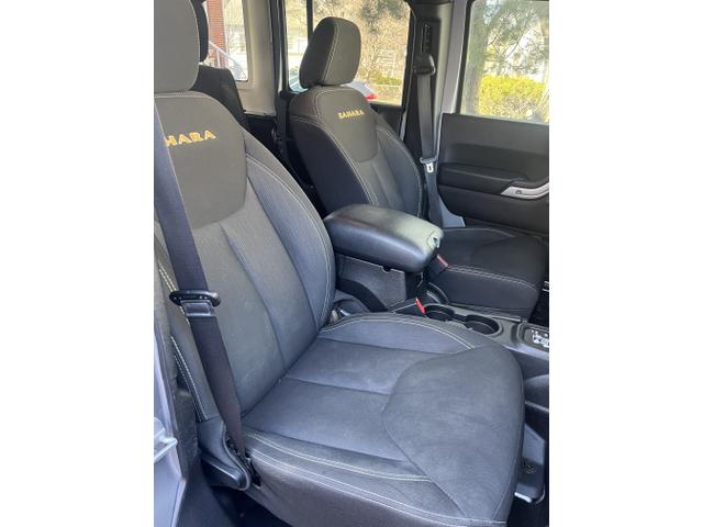 Photo of 2015 Silver Jeep Wrangler Unlimited