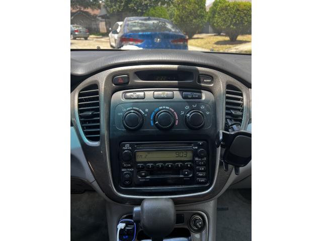 Photo of 2003 Blue Toyota Highlander