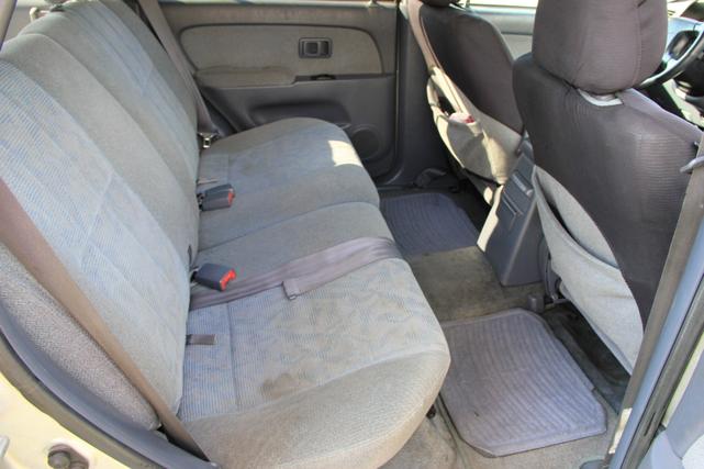 Photo of 1999 Silver Toyota 4Runner