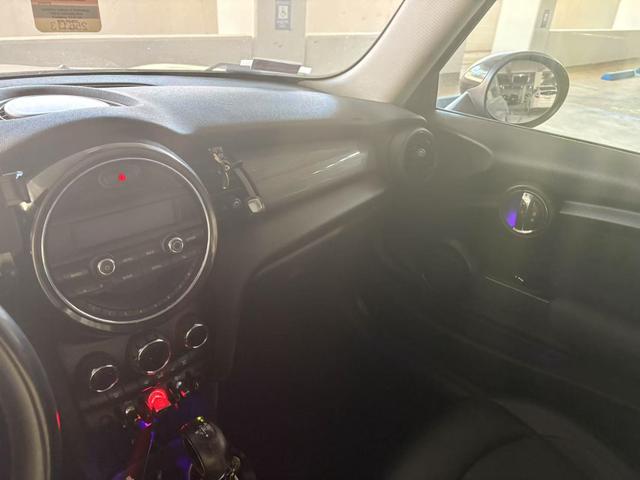 Photo of 2015 Black MINI Hardtop