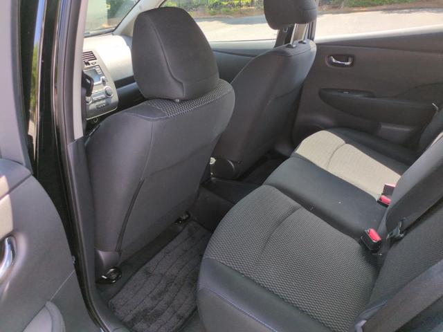 Photo of 2017 Black Nissan Leaf