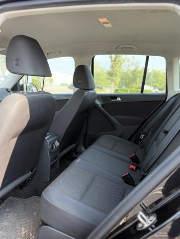 Photo of 2015 Black Volkswagen Tiguan
