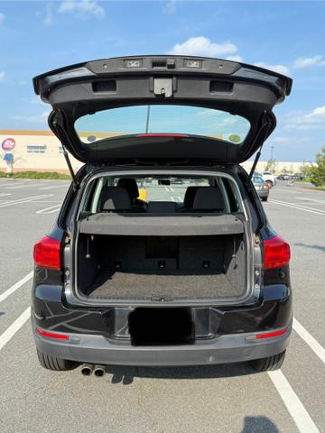 Photo of 2015 Black Volkswagen Tiguan