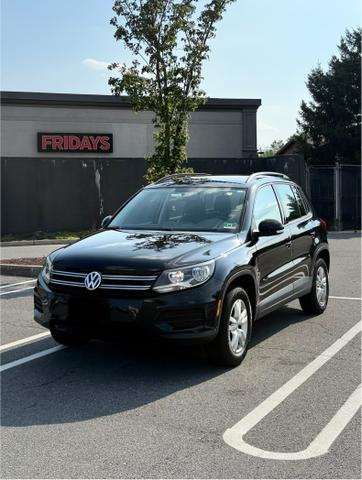 Photo of 2015 Black Volkswagen Tiguan