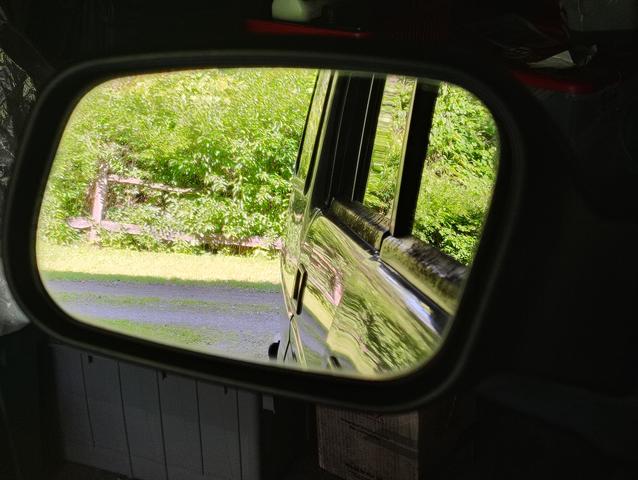 Photo of 1998 White Land Rover Discovery