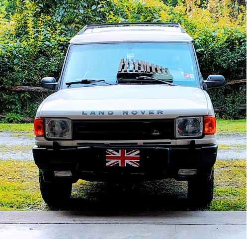 Photo of 1998 White Land Rover Discovery