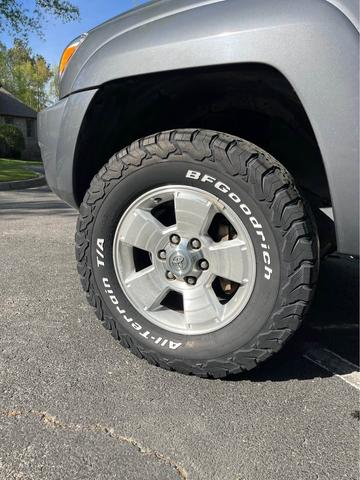 Photo of 2005 Gray Toyota 4Runner
