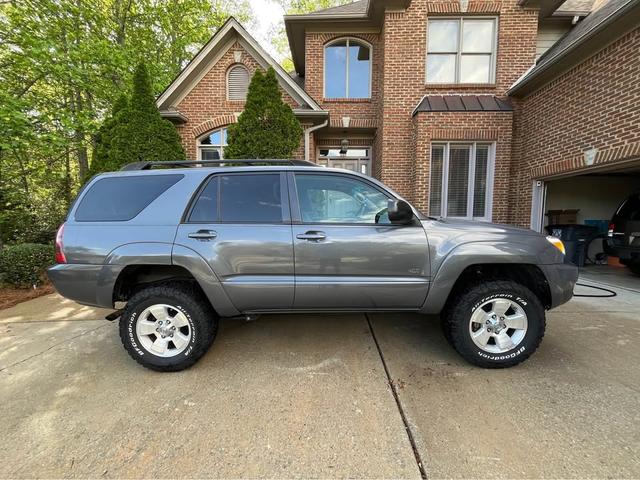 Photo of 2005 Gray Toyota 4Runner