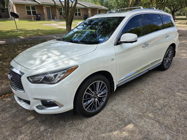 Photo of 2017 Beige INFINITI QX60