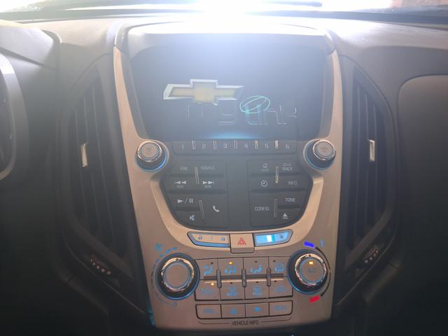Photo of 2013 Beige Chevrolet Equinox
