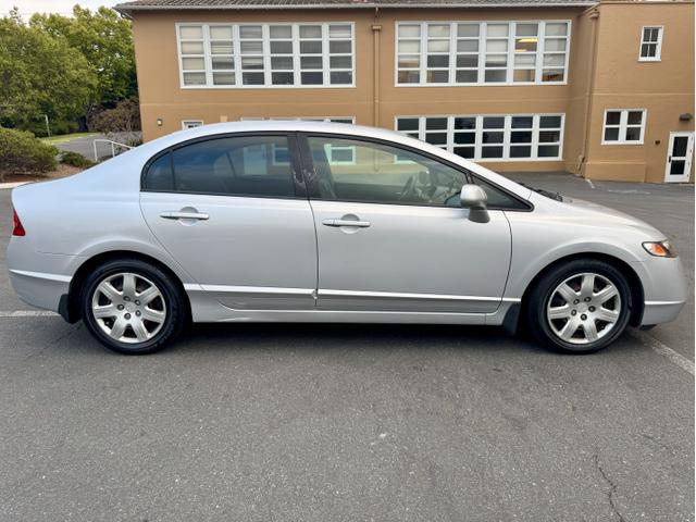Photo of 2008 Silver Honda Civic
