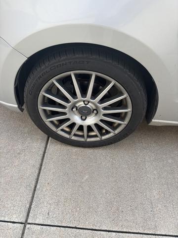 Photo of 2009 Silver Ford Focus
