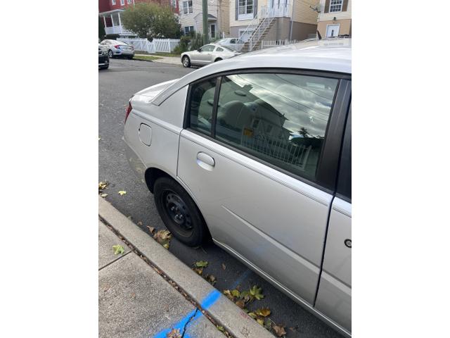 Photo of 2007 Gray Saturn Ion