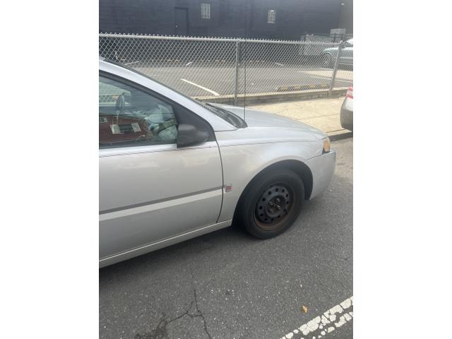 Photo of 2007 Gray Saturn Ion