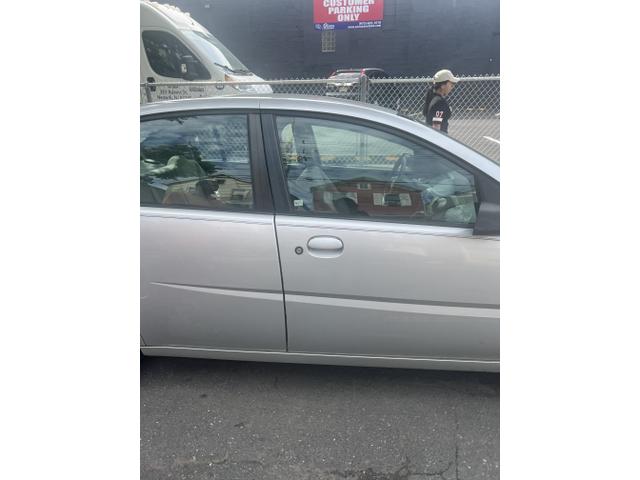 Photo of 2007 Gray Saturn Ion