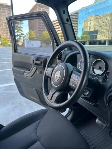 Photo of 2015 Black Jeep Wrangler