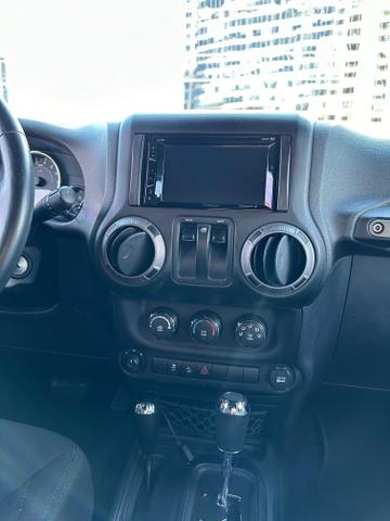 Photo of 2015 Black Jeep Wrangler