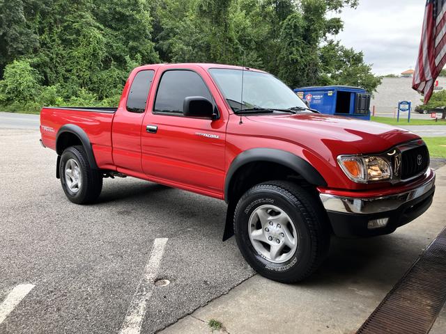 Photo of 2003 Red Toyota Tacoma