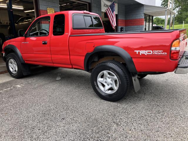 Photo of 2003 Red Toyota Tacoma