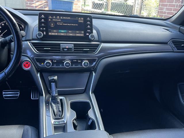 Photo of 2019 Black Honda Accord