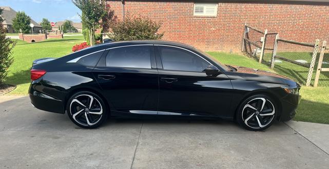 Photo of 2019 Black Honda Accord