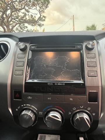 Photo of 2015 Gray Toyota Tundra