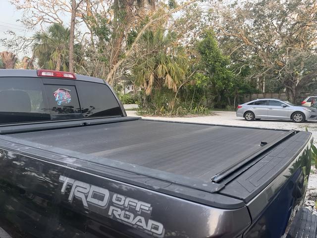 Photo of 2015 Gray Toyota Tundra