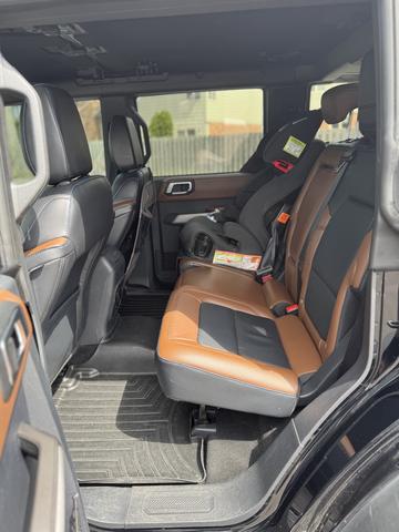 Photo of 2022 Black Ford Bronco