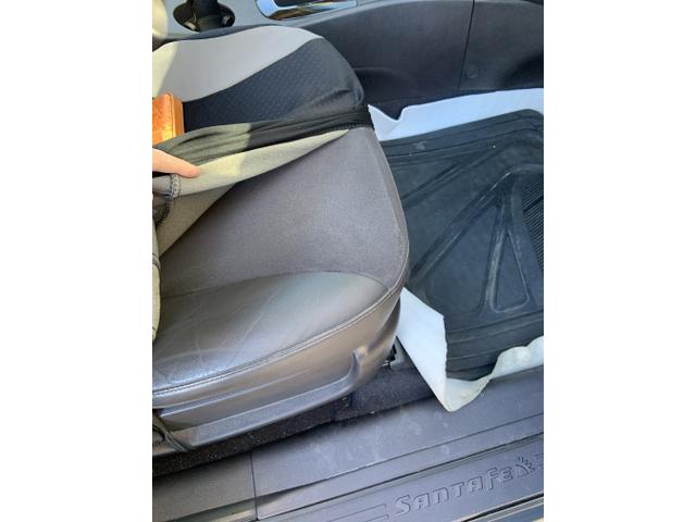 Photo of 2010 Black Hyundai SANTA FE