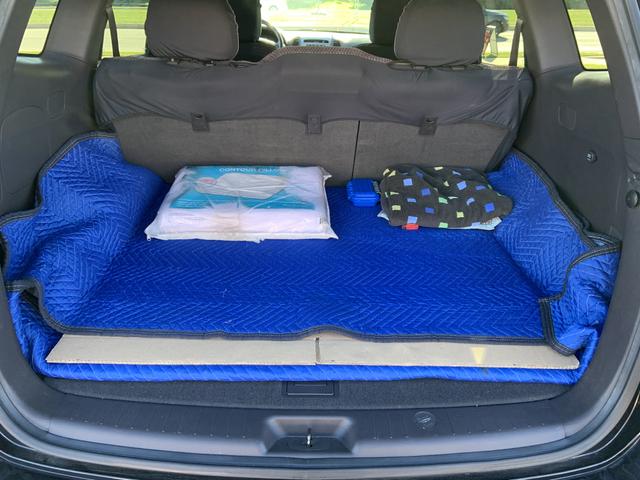 Photo of 2010 Black Hyundai SANTA FE