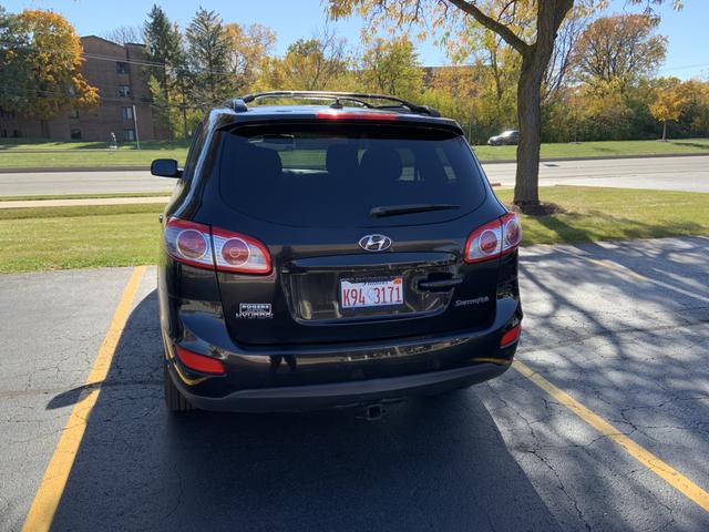 Photo of 2010 Black Hyundai SANTA FE