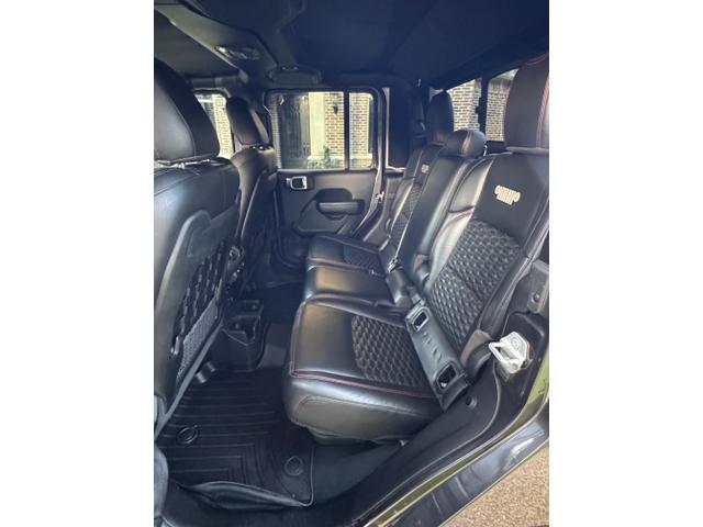 Photo of 2022 Gray Jeep Gladiator