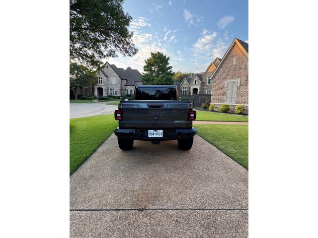 Photo of 2022 Gray Jeep Gladiator