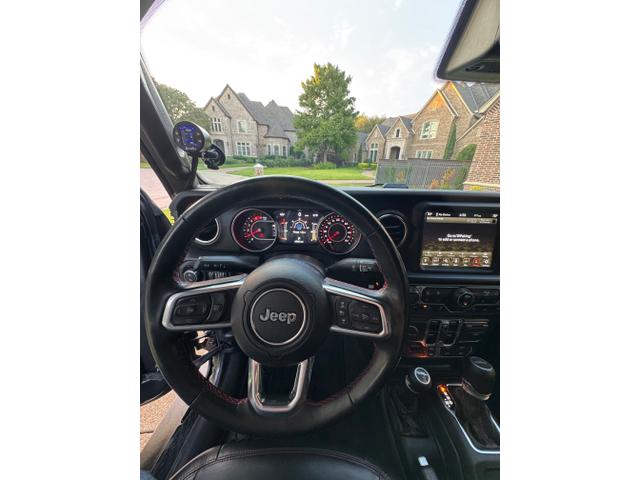 Photo of 2022 Gray Jeep Gladiator