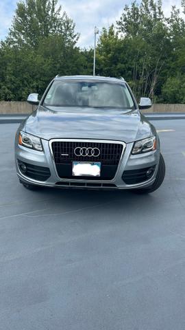 Photo of 2010 Gray Audi Q5