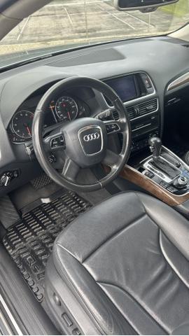 Photo of 2010 Gray Audi Q5