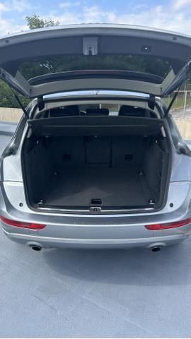 Photo of 2010 Gray Audi Q5